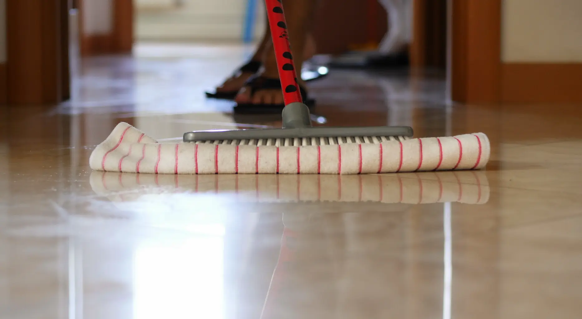 You are currently viewing Why Professional Tile Stain Removal Services Are Essential for Cleaner and Longer-Lasting Floors 